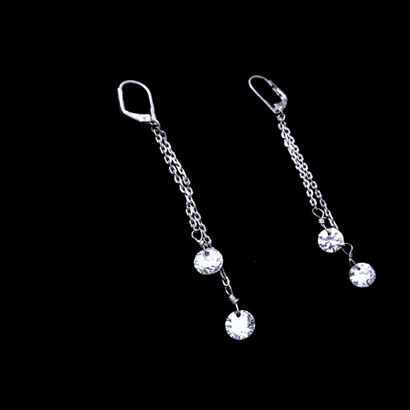 kohl's Jewelry - Nwot Dangle Diamond Crystal Silver Earrings